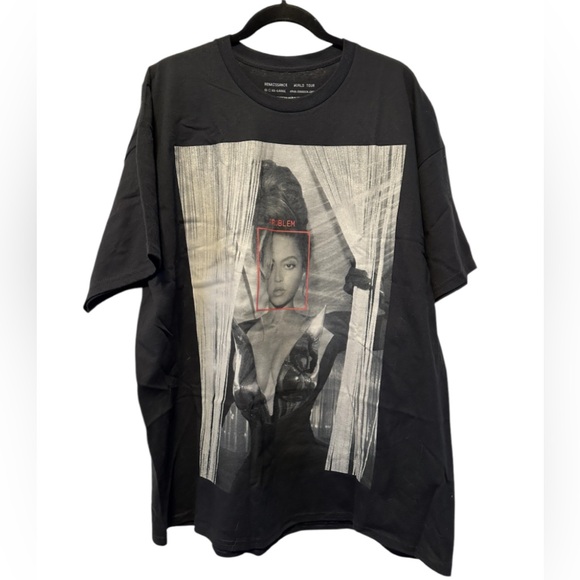 Beyoncé Renaissance Tour T-Shirt - Picture 2 of 5